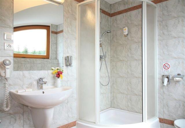 Hotel Nastup Loučná pod Klínovcem Dış mekan fotoğraf